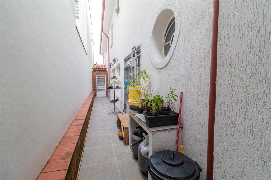 Sobrado à venda com 3 quartos, sendo 1 suíte,  em Vila Mascote, São Paulo, SP