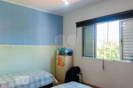 Casa à venda com 3 quartos, sendo 1 suíte, em Vila Universitária, São Paulo, SP