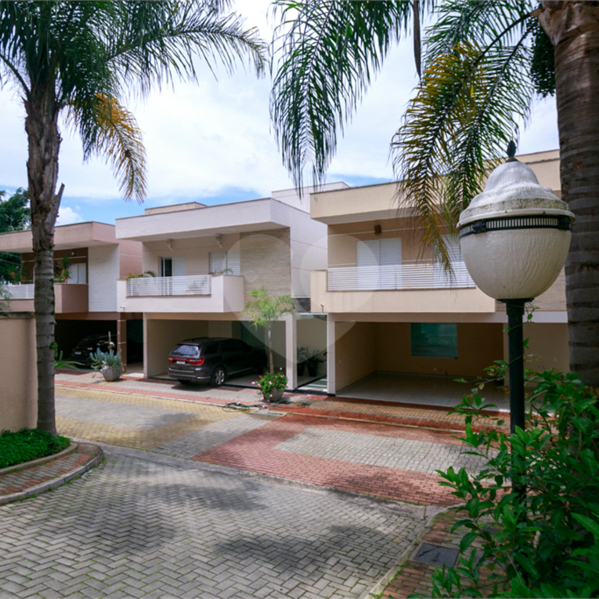 Casa à venda com 4 suítes no condomínio Bellagio, São Paulo - SP