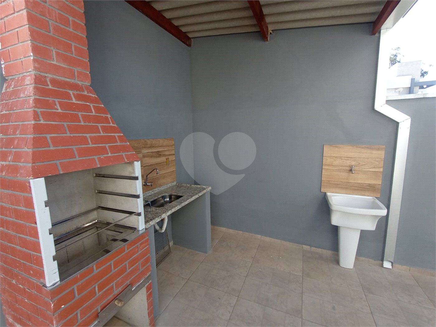 Casa à venda com 3 quartos, sendo 1 suíte,  em Residencial Lago dos Ipês, Itapetininga, SP