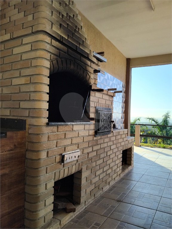 Chácara à venda com 3 quartos, sendo 1 suíte,  em Botujuru, Mogi das Cruzes, SP