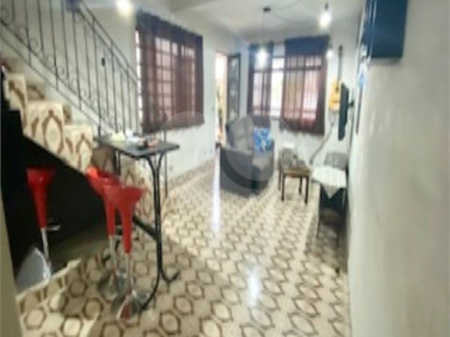 Sobrado à venda com 3 quartos em Santana, São Paulo, SP