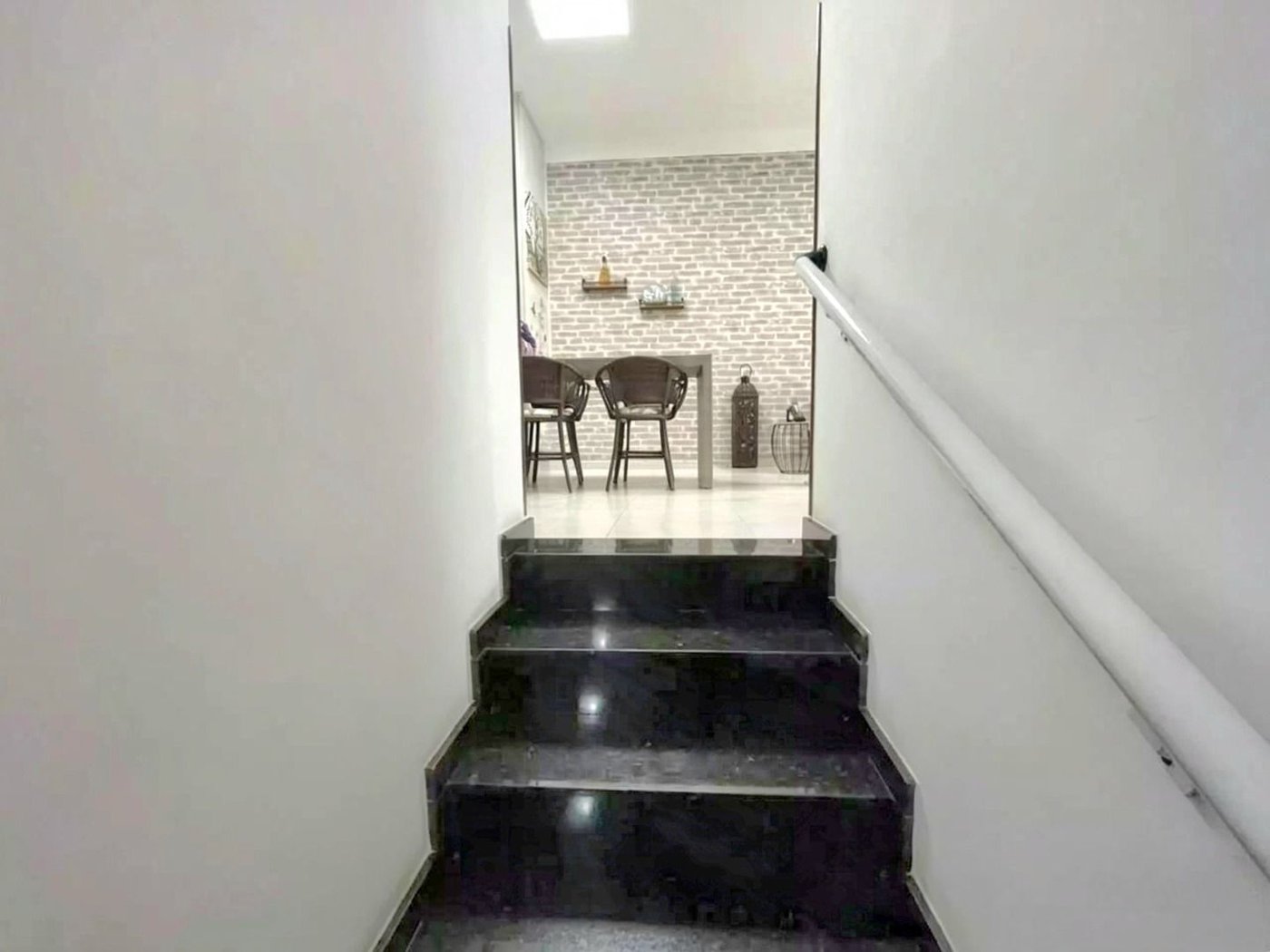 Casa com 2 dormitórios à venda, 130 m² por R$ 879.000,00 - Marapé - Santos/SP