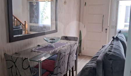 Casa à venda com 2 quartos no condomínio Viva Caucaia Iv, Cotia - SP
