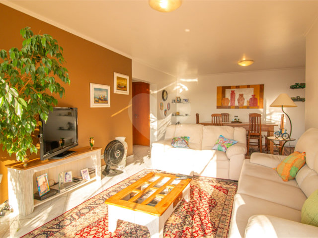 Apartamento à venda com 3 quartos, sendo 1 suíte,  em Alto da Boa Vista, São Paulo, SP