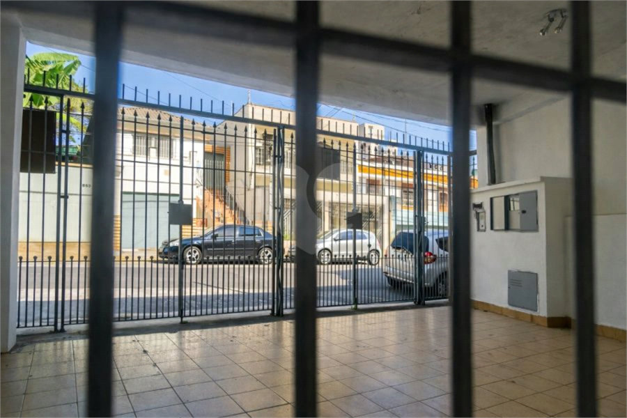 Sobrado à venda com 3 quartos, sendo 1 suíte,  em Vila Guarani, São Paulo, SP