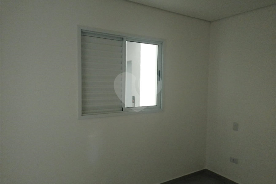 Apartamento Novo com 2 Dormitórios, Elevador na Vila Gustavo. Aceita Pet.