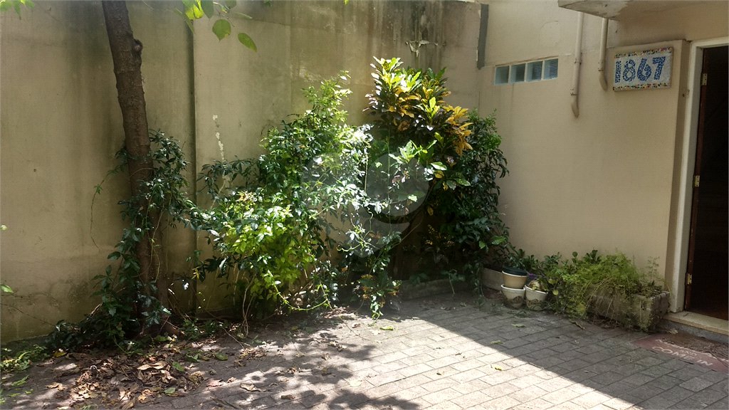 Sobrado à venda com 3 quartos, sendo 1 suíte, em Alto da Boa Vista, São Paulo, SP