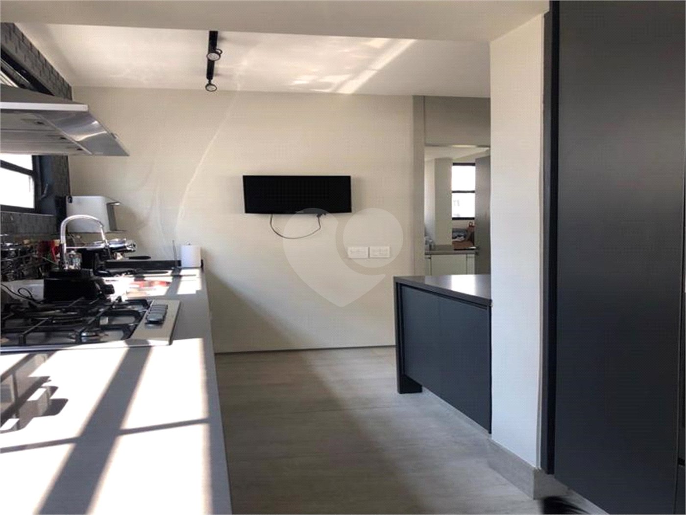 Apartamento à venda com 2 quartos, sendo 1 suíte, em Vila Buarque, São Paulo, SP