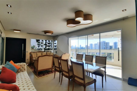 Apartamento à venda com 3 suítes em Jardim Marajoara, São Paulo, SP