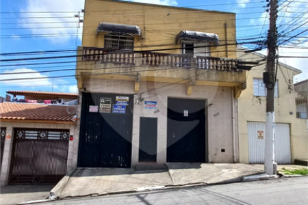Sobrado à venda com 6 quartos, sendo 1 suíte, em Vila Medeiros, São Paulo, SP