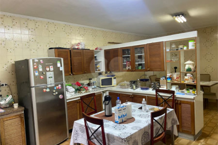 Casa à venda com 3 quartos, sendo 2 suítes, em Vila Carrão, São Paulo, SP