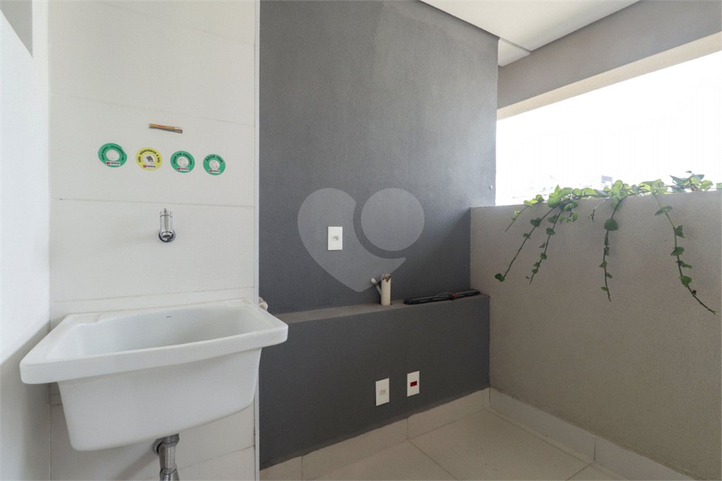 Apartamento à venda com 3 quartos, sendo 2 suítes,  em Brooklin, São Paulo, SP