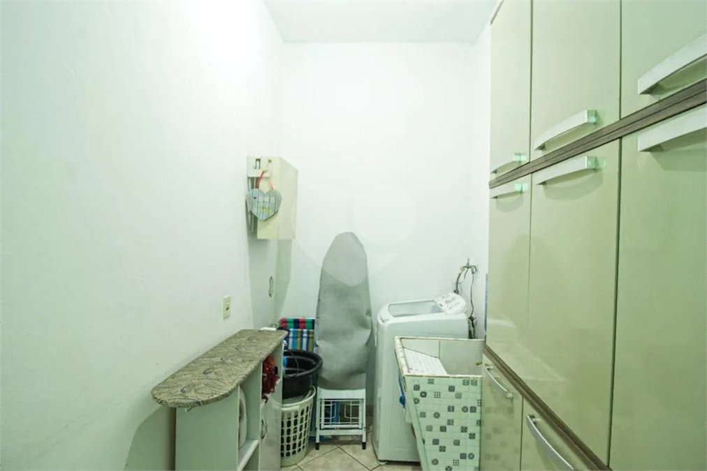 Sobrado para alugar com 3 quartos, sendo 2 suítes, em Jaraguá, São Paulo, SP