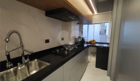 Apartamento à venda com 2 quartos, sendo 1 suíte,  em Parque Residencial Aquarius, São José dos Campos, SP