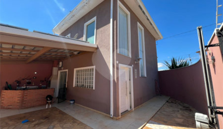 Casa à venda com 2 quartos, sendo 1 suíte,  em Estância Conceição, Itapetininga, SP