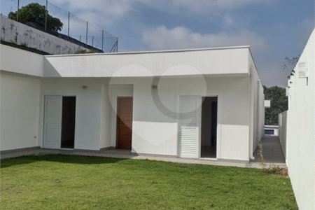 Casa à venda com 4 suítes no condomínio Estância Marambaia, Vinhedo - SP