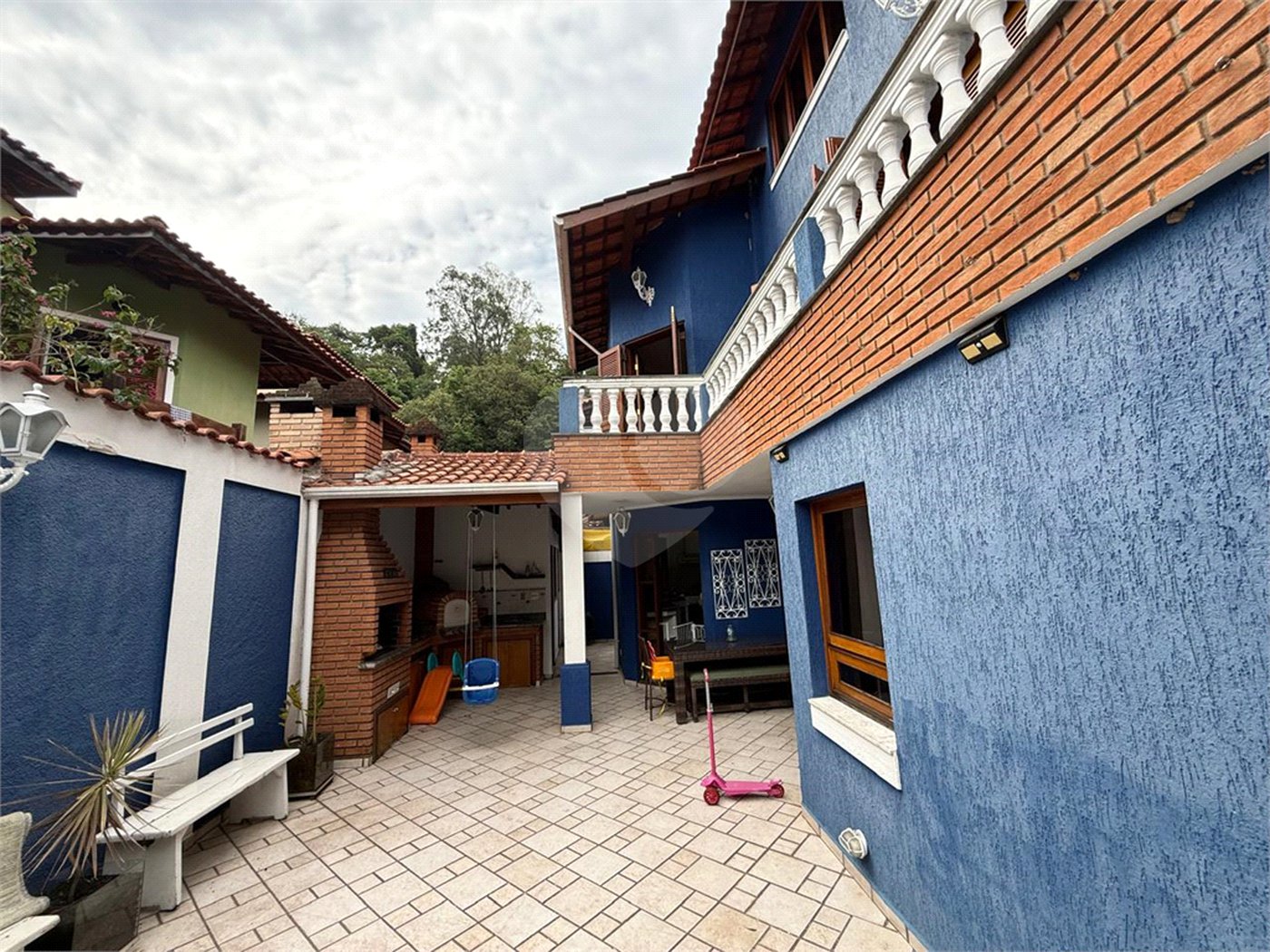 Casa à venda ou para alugar com 3 quartos, sendo 1 suíte, no condomínio Da Serra, São Paulo - SP