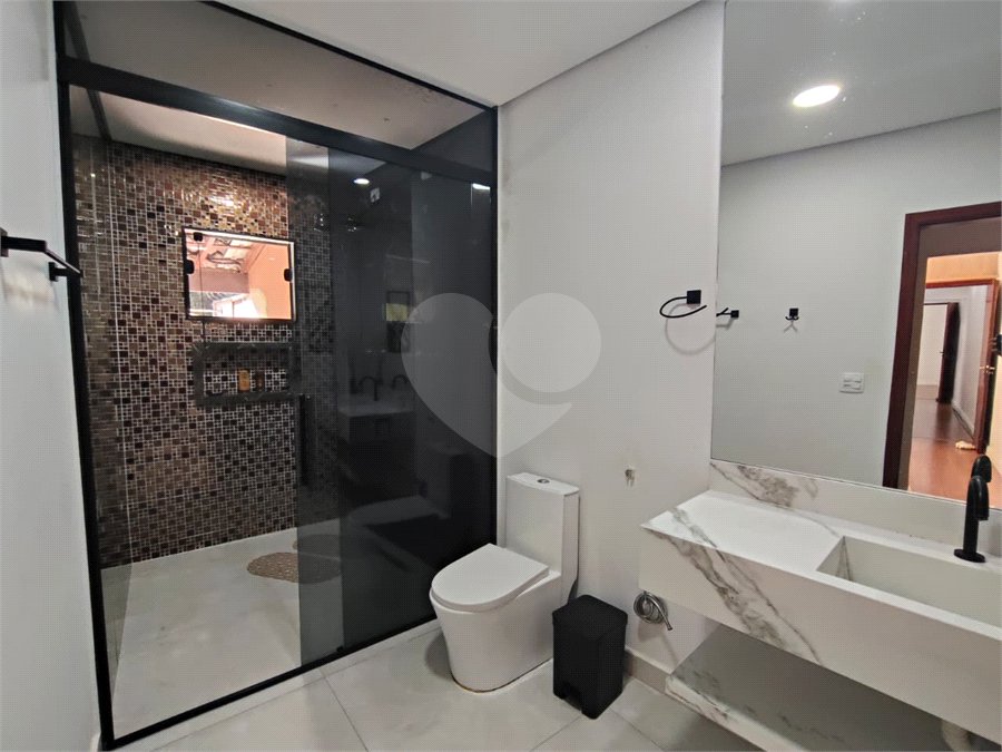 Casa Térrea à venda com 4 quartos, sendo 1 suíte, em Vila Mazzei, Itapetininga, SP