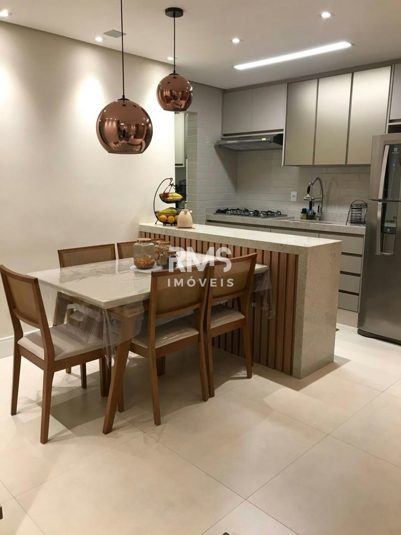 Belíssimo à venda com 3 quartos, sendo 1 suíte, no condomínio Residencial Ilhas Mediterrâneo, Itu - SP