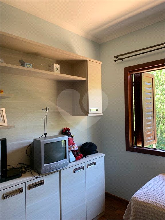 Casa à venda com 3 suítes no condomínio Parque Imperial da Cantareira, Mairiporã - SP