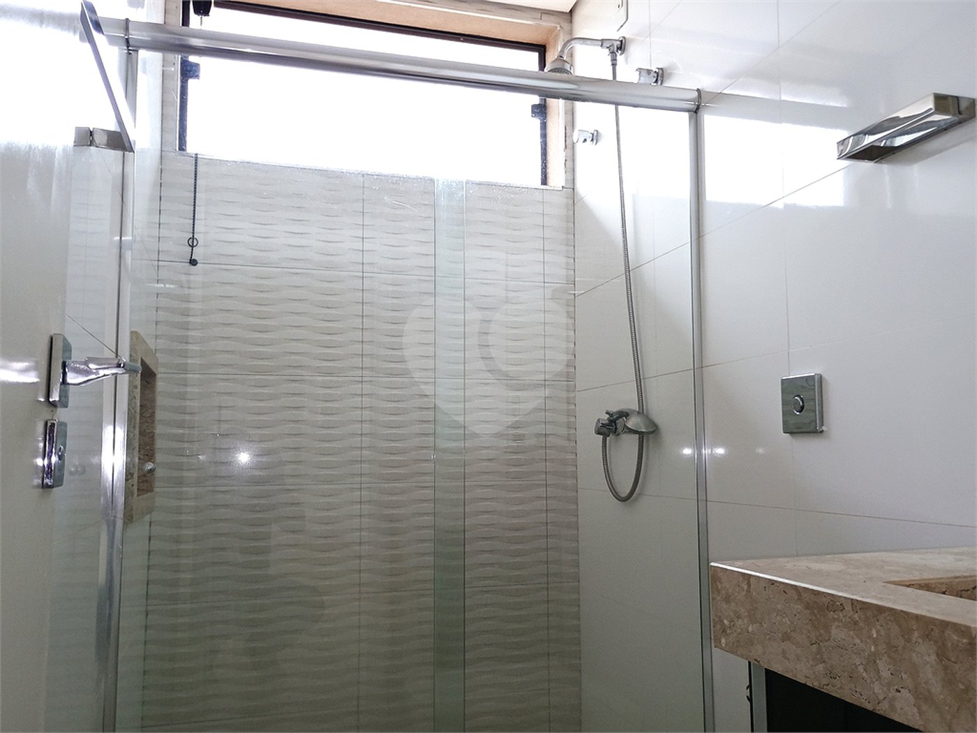Sobrado à venda com 4 quartos, sendo 1 suíte, em Reserva San Gabriel, Ribeirão Preto, SP