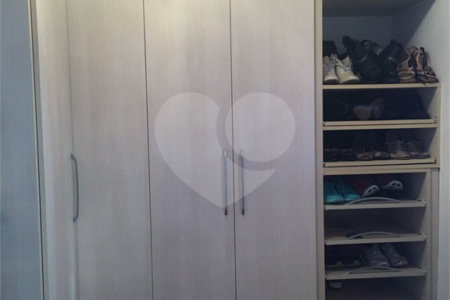Apartamento à venda com 2 quartos, sendo 1 suíte,  em Vila Andrade, São Paulo, SP