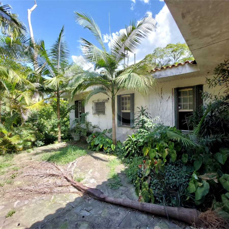 Casa à venda com 5 quartos, sendo 1 suíte, em Eldorado, São Paulo, SP