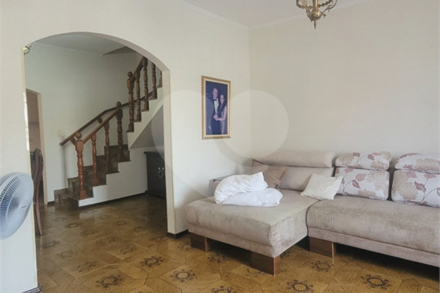 Sobrado à venda ou para alugar com 4 quartos, sendo 1 suíte, em Vila Gustavo, São Paulo, SP