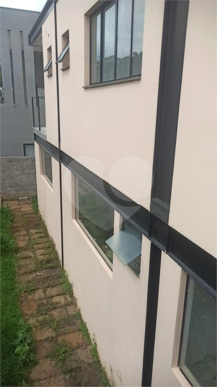 Casa à venda com 3 suítes no condomínio Serra da Estrela, Atibaia - SP