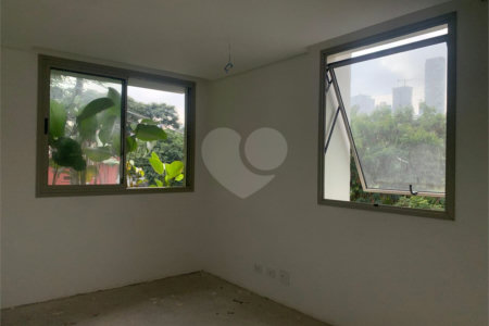 Apartamento à venda com 2 suítes em Vila Madalena, São Paulo, SP