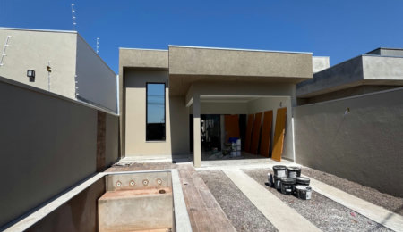 Casa à venda com 3 quartos, sendo 1 suíte,  em Jardim dos Ipes, Três Lagoas, MS