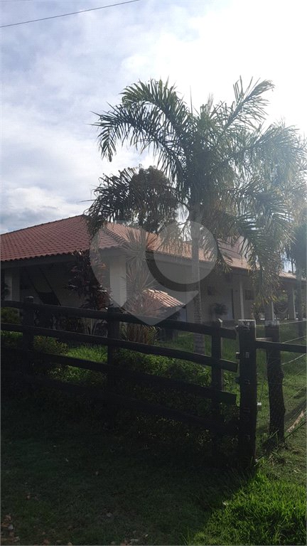 Sítio à venda com 3 quartos, sendo 1 suíte, em Recanto dos Bandeirantes, Porto Feliz, SP