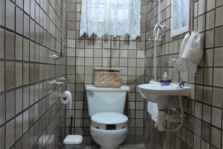 Sobrado à venda com 3 quartos, sendo 1 suíte,  em Jardim Promissão, São Paulo, SP