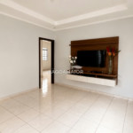 Casa à venda com 3 quartos, sendo 1 suíte,  em Vila Nova, Três Lagoas, MS