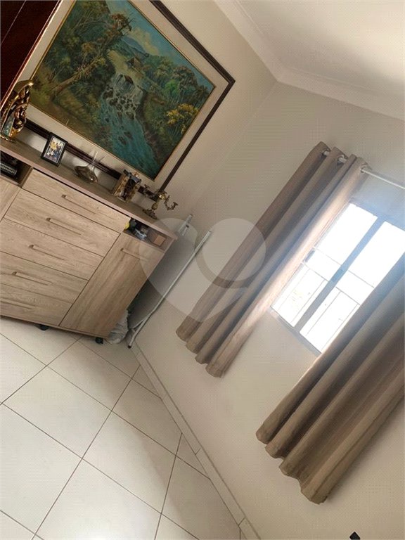 Sobrado à venda com 4 quartos, sendo 1 suíte, em Horto, São Paulo, SP