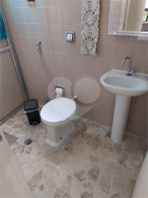 Apartamento à venda com 2 quartos em Pitangueiras, Guarujá, SP