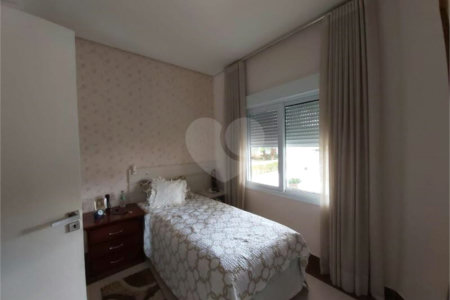 Casa à venda com 4 suítes no condomínio Aldeia da Serrinha, Sorocaba - SP