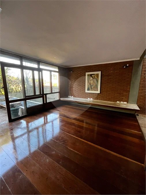 Sobrado à venda com 3 quartos, sendo 1 suíte, em Rolinópolis, São Paulo, SP
