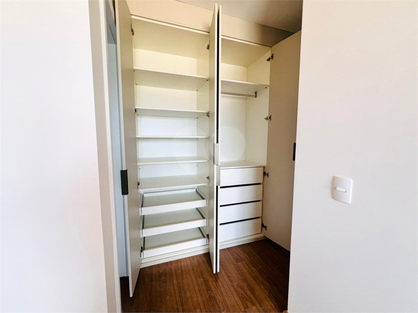 Apartamento para alugar com 2 suítes em Parque Morumbi, Votorantim, SP