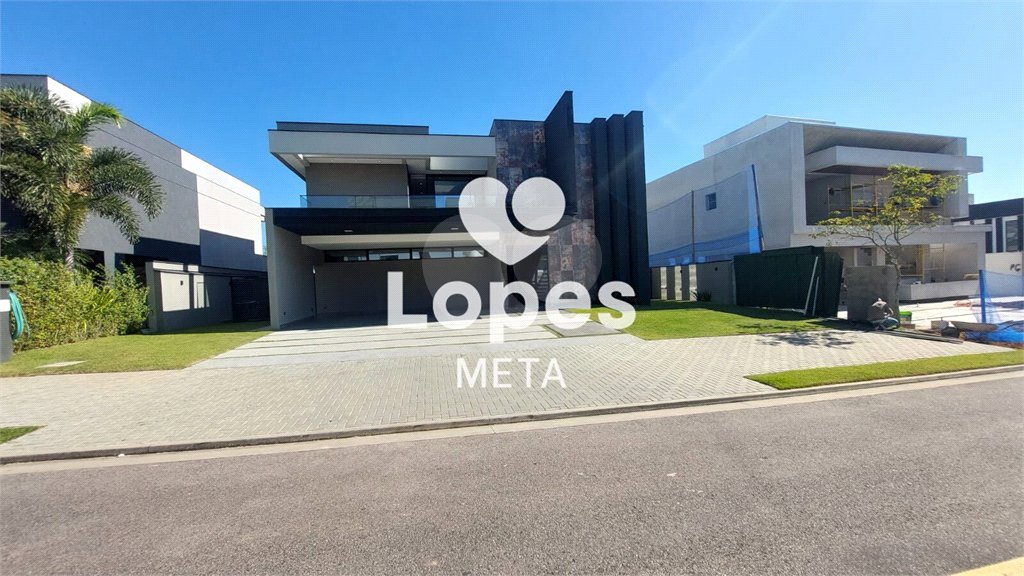 Casa à venda com 3 suítes no condomínio Alphaville 1, São José dos Campos - SP