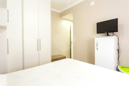 Apartamento à venda com 2 quartos, sendo 1 suíte, em Jardim Marajoara, São Paulo, SP