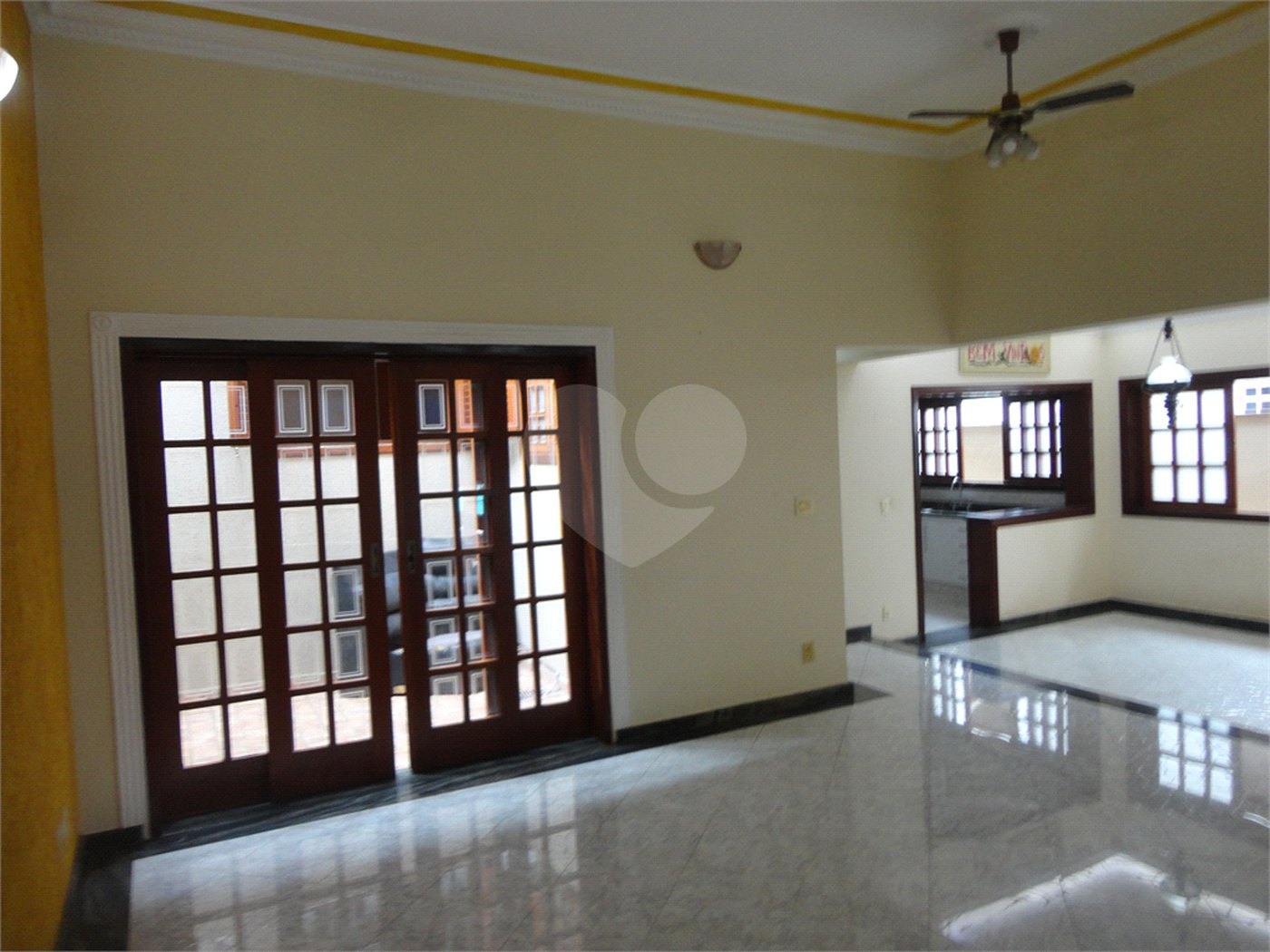 Casa à venda com 3 quartos, sendo 1 suíte, em Santa Marina, Valinhos, SP
