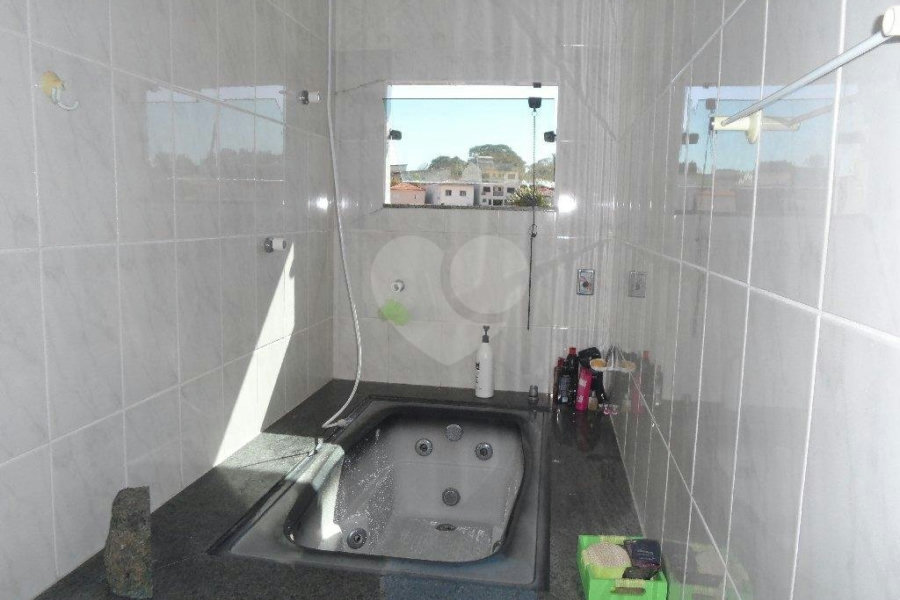 Sobrado à venda com 4 quartos, sendo 1 suíte, em Água Fria, São Paulo, SP