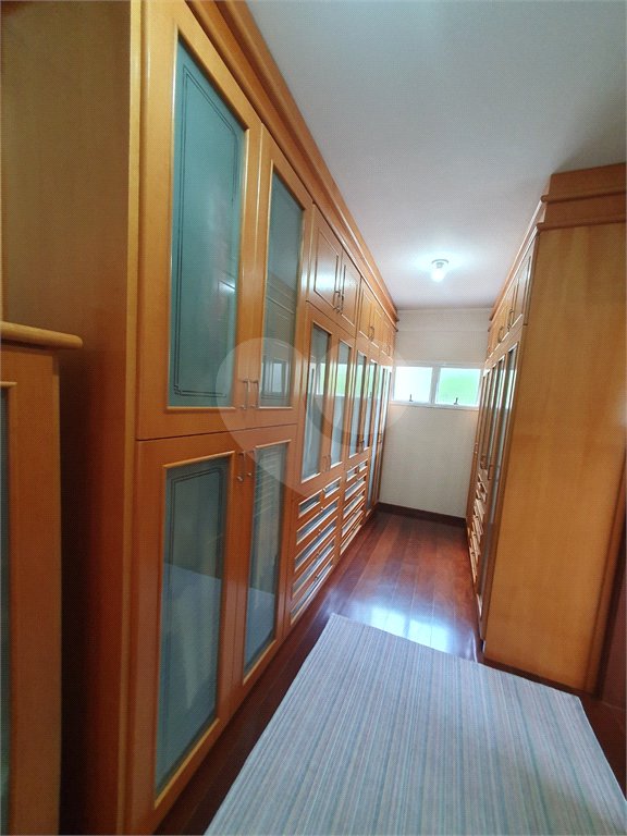 Casa à venda com 5 suítes no condomínio Vila Hípica I, Vinhedo - SP