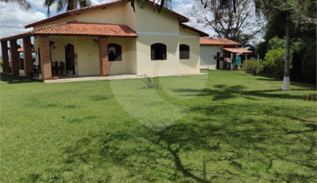 Sítio à venda com 4 quartos no Centro, Araçoiaba da Serra, SP