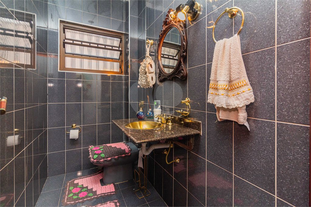 Casa à venda com 3 quartos, sendo 1 suíte, em Horto Florestal, São Paulo, SP