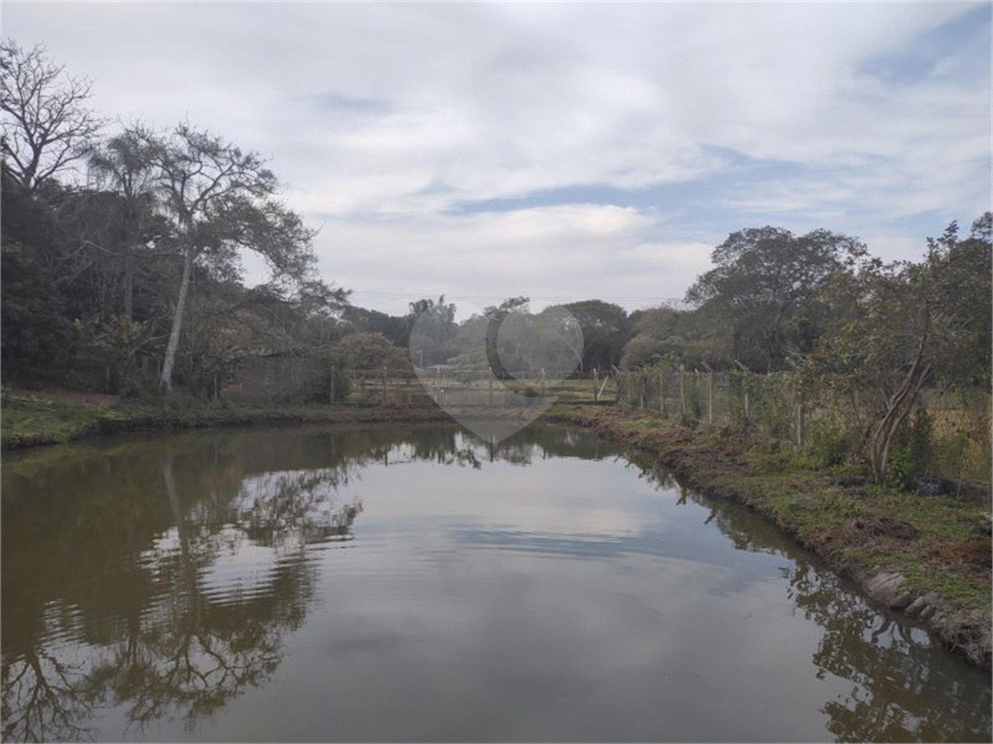 Sítio à venda com 3 quartos, sendo 2 suítes,  em Cachoeira, Atibaia, SP