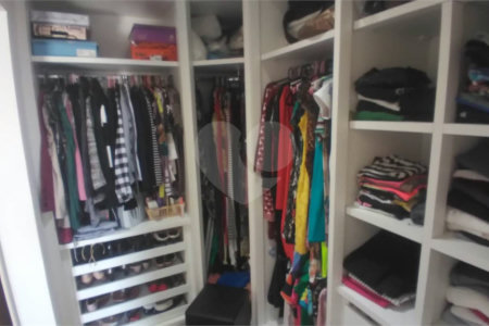 Casa à venda com 3 suítes no condomínio Damha III, São Carlos - SP