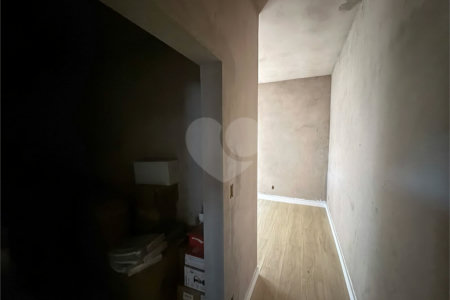 Casa em condominio em reta final de obras